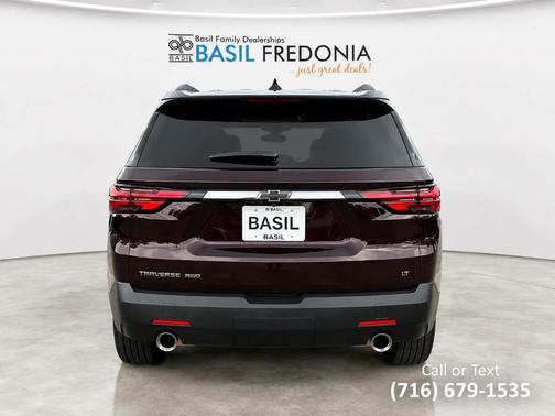 Black Cherry Metallic 2023 Chevrolet Traverse LT Cloth