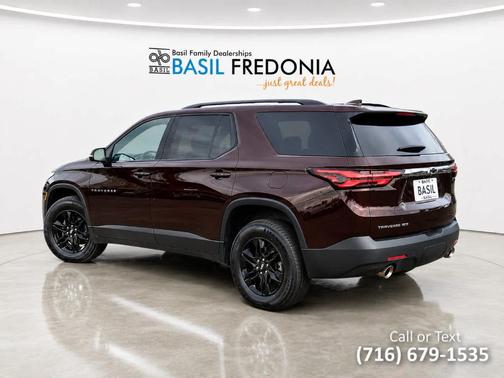 Black Cherry Metallic 2023 Chevrolet Traverse LT Cloth