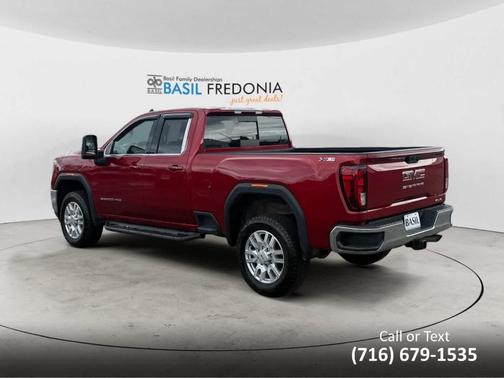 Cayenne Red Tintcoat 2022 GMC Sierra 2500 SLE