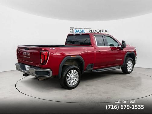 Cayenne Red Tintcoat 2022 GMC Sierra 2500 SLE