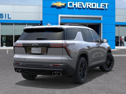Sterling Gray Metallic 2026 Chevrolet Traverse LT