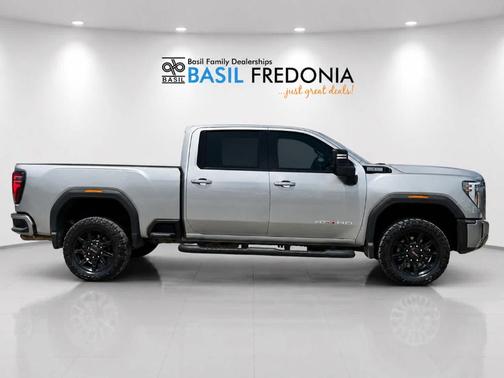 Sterling 2024 GMC Sierra 2500 AT4