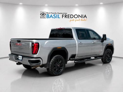 Sterling 2024 GMC Sierra 2500 AT4