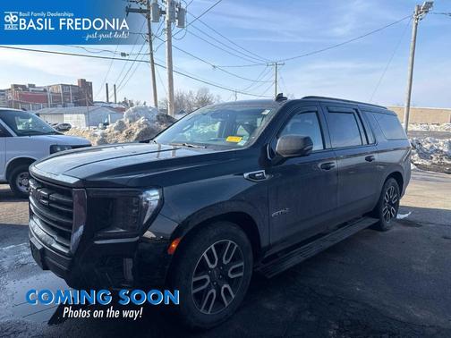 2021 GMC Yukon XL AT4