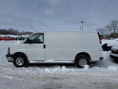 2024 Chevrolet Express 2500 Work Van