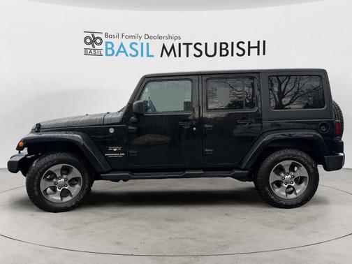 2017 Jeep Wrangler Unlimited Sahara