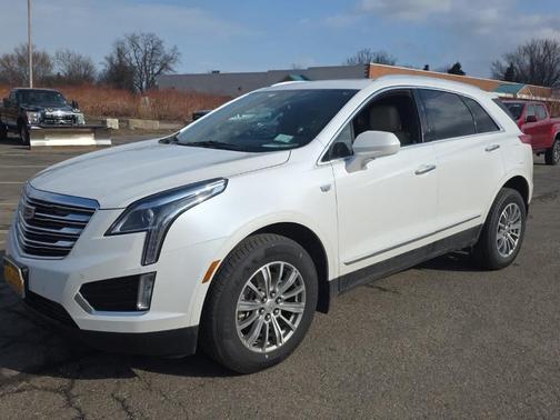 Crystal White Tri-Coat 2019 Cadillac XT5 Luxury