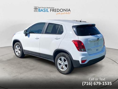 Summit White 2019 Chevrolet Trax LS