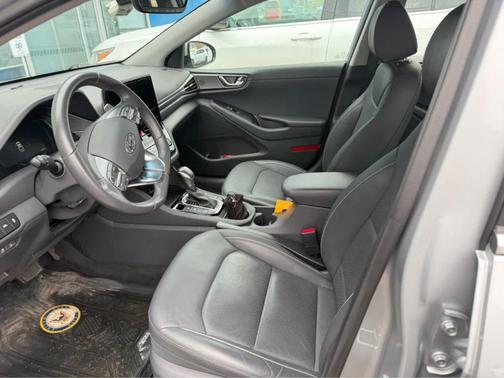 2021 Hyundai IONIQ Plug-In Hybrid Limited