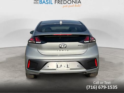 2021 Hyundai IONIQ Plug-In Hybrid Limited