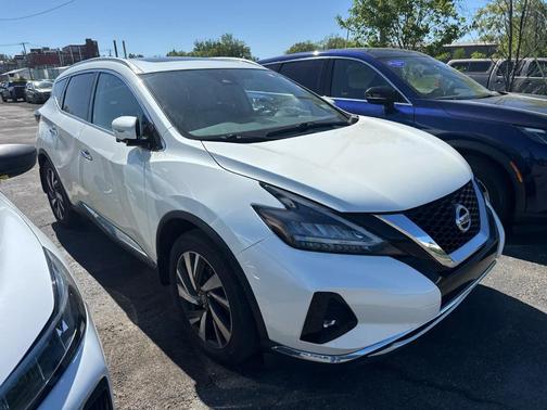 Pearl White Tri-Coat 2022 Nissan Murano SL