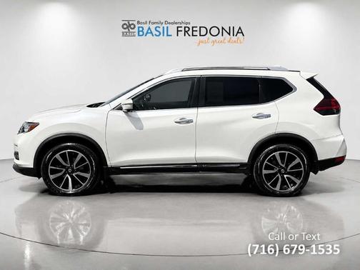 White 2018 Nissan Rogue SL