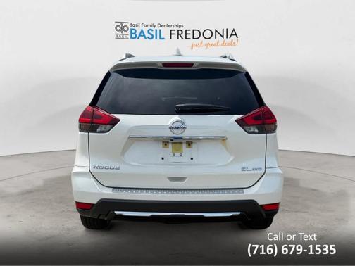 White 2018 Nissan Rogue SL