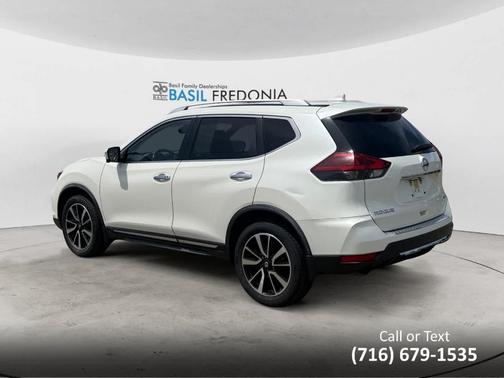 White 2018 Nissan Rogue SL