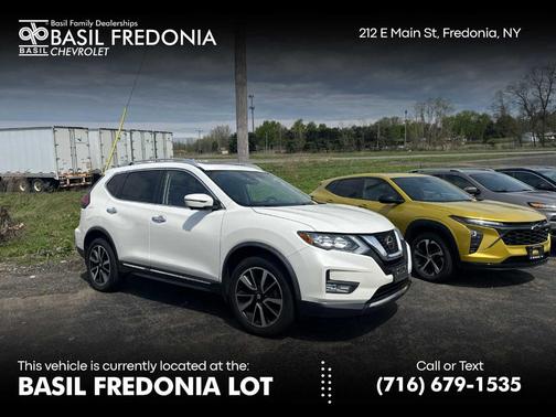 White 2018 Nissan Rogue SL
