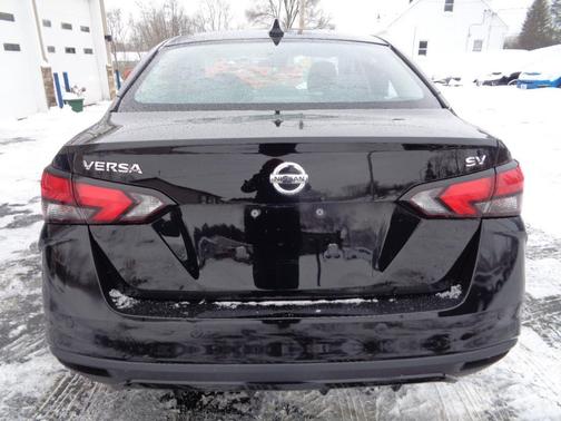 2021 Nissan Versa 1.6 SV