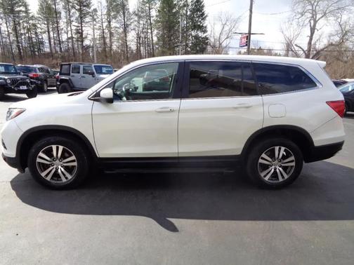 White 2016 Honda Pilot EX-L