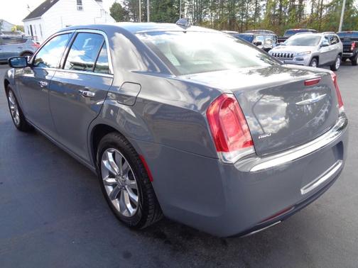 2018 Chrysler 300 Limited