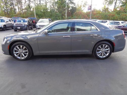 2018 Chrysler 300 Limited