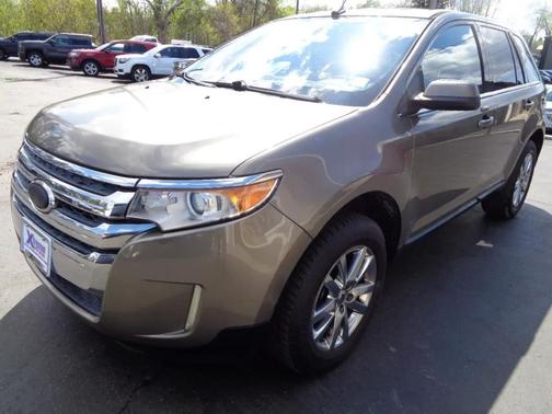 Gold 2014 Ford Edge Limited