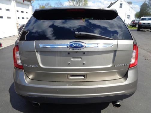 Gold 2014 Ford Edge Limited