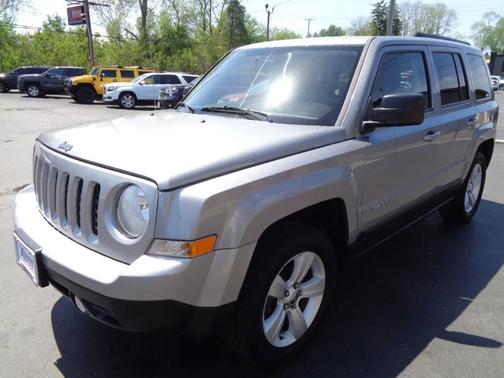 Silver 2016 Jeep Patriot Latitude