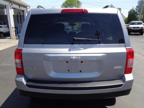 Silver 2016 Jeep Patriot Latitude