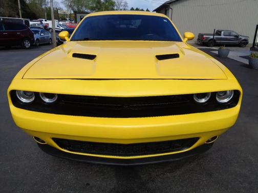 Yellow 2018 Dodge Challenger R/T
