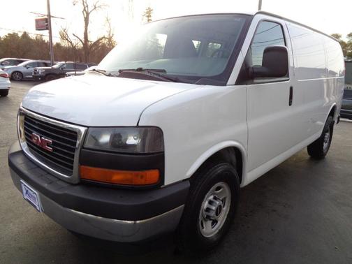 2017 GMC Savana 2500 RWD 2500 135''