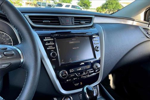 2022 Nissan Murano SV