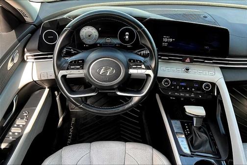 2021 Hyundai ELANTRA Limited