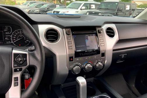 2018 Toyota Tundra SR5
