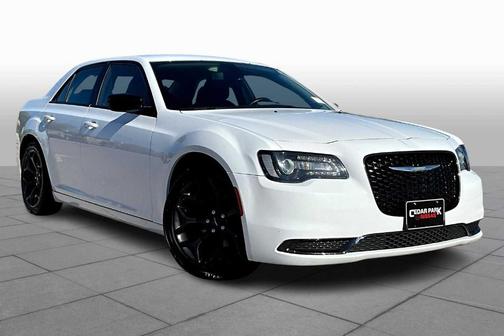 2019 Chrysler 300 Touring