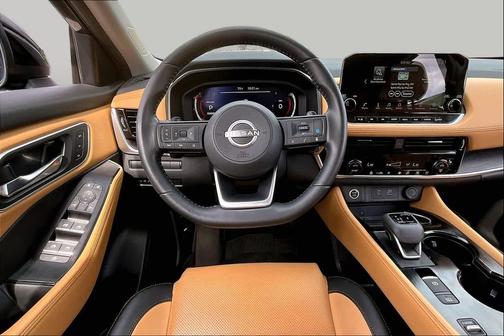Super Black 2023 Nissan Rogue Platinum