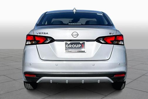 2024 Nissan Versa 1.6 SV