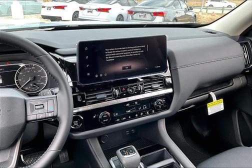 2026 Nissan Pathfinder SV