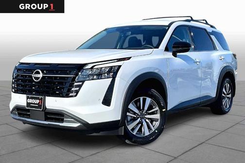 2026 Nissan Pathfinder SL