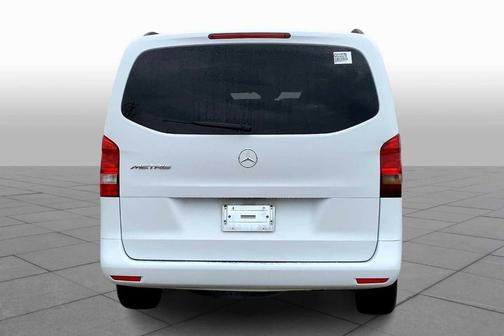 2016 Mercedes-Benz Metris Base