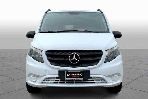 2016 Mercedes-Benz Metris Base