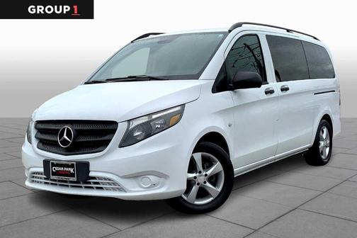 2016 Mercedes-Benz Metris Base