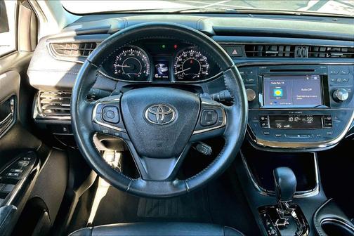 2016 Toyota Avalon XLE