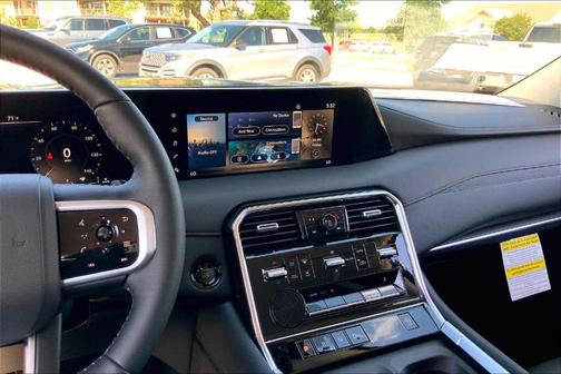 2025 Nissan Armada SV