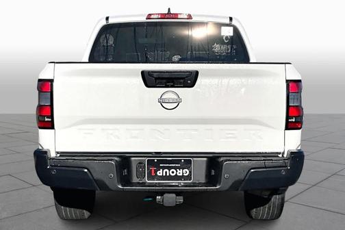 2022 Nissan Frontier S