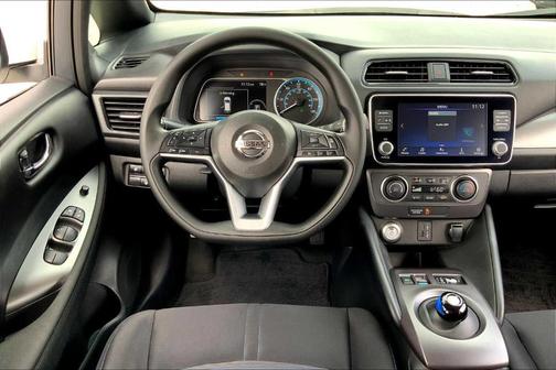 2022 Nissan Leaf S