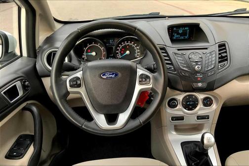 2016 Ford Fiesta SE
