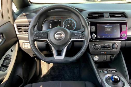 2023 Nissan Leaf S