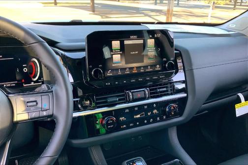 2025 Nissan Pathfinder Platinum