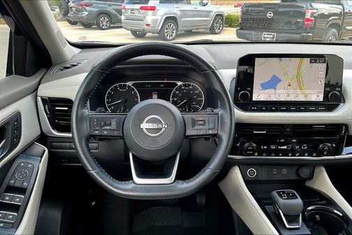 2022 Nissan Rogue SL