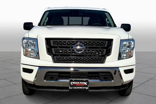 2022 Nissan Titan SV