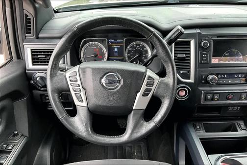 2019 Nissan Titan SV